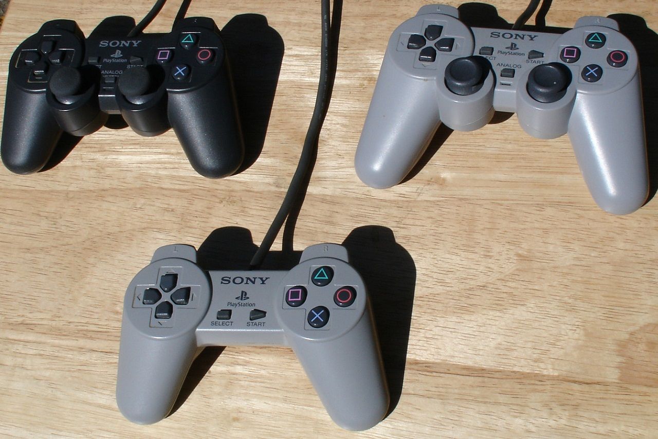 ps1 gamepads