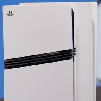 PlayStation 5 & PS Plus in 2025: Prices, Performance, Games vs Xbox/PC