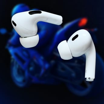 AirPods-Controlled Racing Game Appears in App Store