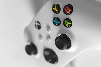 Microsoft Marketing Announcement Teases Potential Steam Support for Xbox App