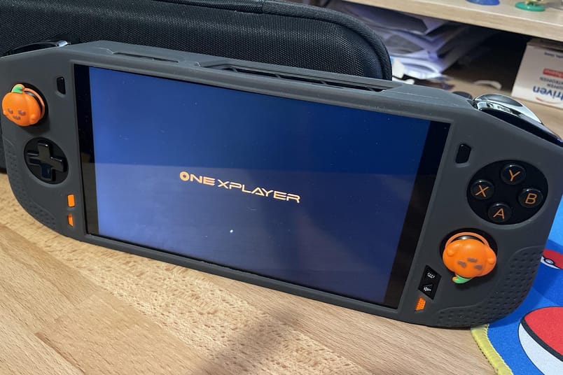 OneXPlayer handheld PC
